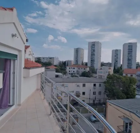 Apartment Nova *
